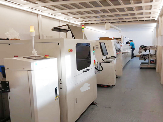 De la fábrica cargador automático de la revista del PWB de SMT de la fuente directamente con control de central del PLC
