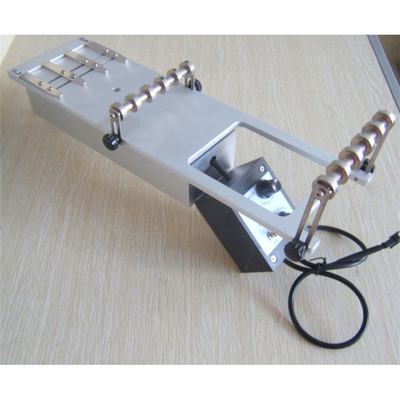El alimentador del tubo del alimentador 3 del palillo del alimentador de la vibración de Yamaha para la selección de SMT y el lugar trabajan a máquina 220v 24v